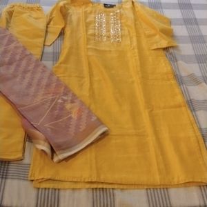 Brand New Kurta with Pants and Dupatta